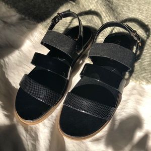 Anne Klein 8.5 Black Sandals